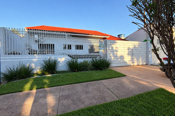 Casa à venda - 149.47m² - Jardim Curitiba, Goioerê-PR