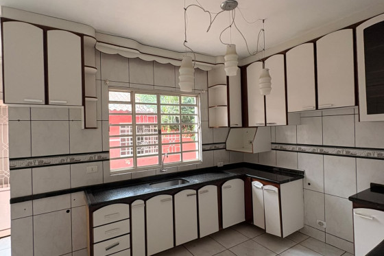 Casa para alugar - 168.40m² - Centro, Goioerê-PR