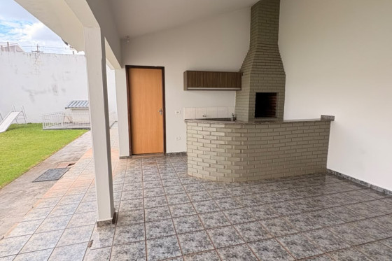 Casa para alugar - 130m² - Jardim Colina Verde, Goioerê-PR